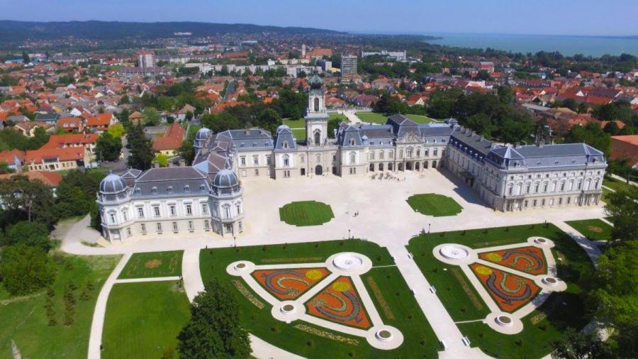 Napvirág Vendégház Keszthely Esterno foto