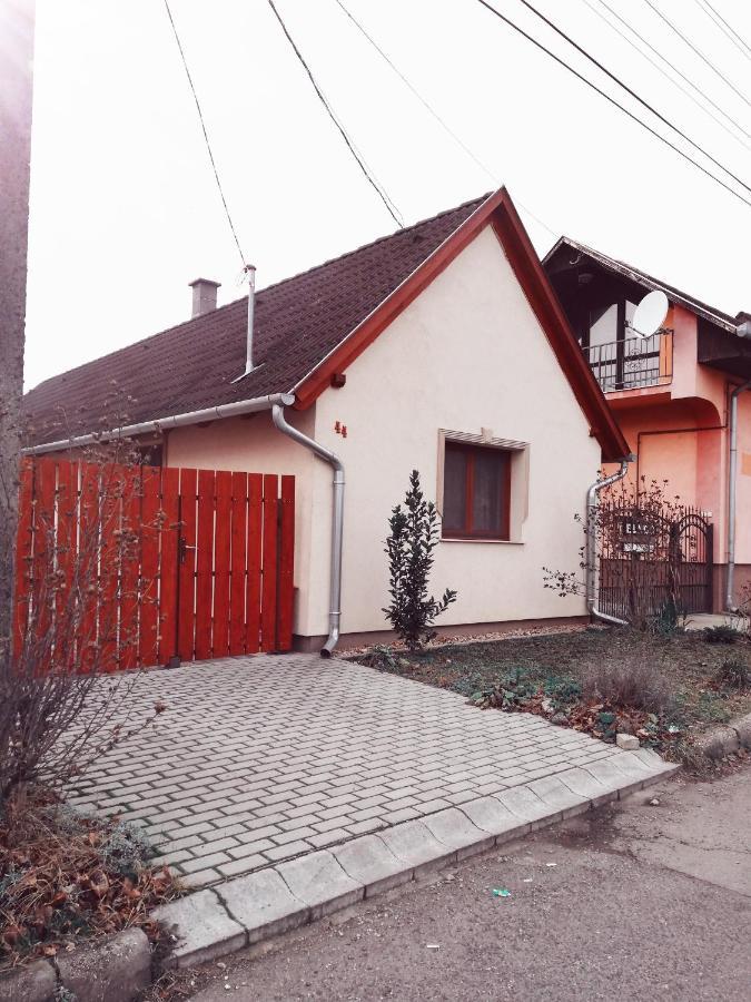Napvirág Vendégház Keszthely Esterno foto